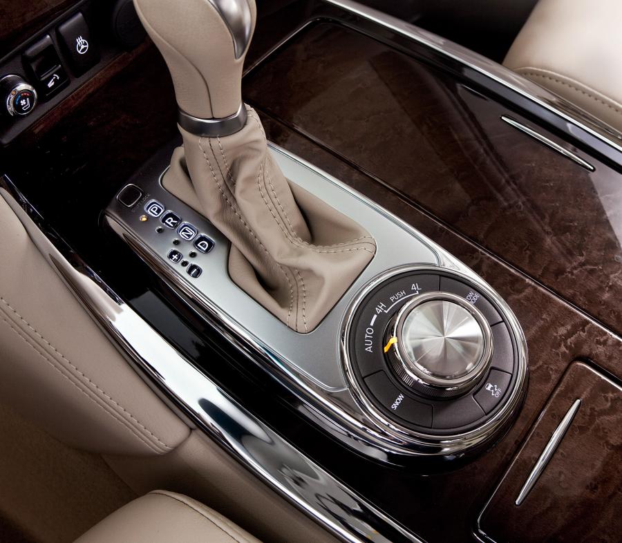  Infiniti QX56 2011 года  (фото 20 из 74)